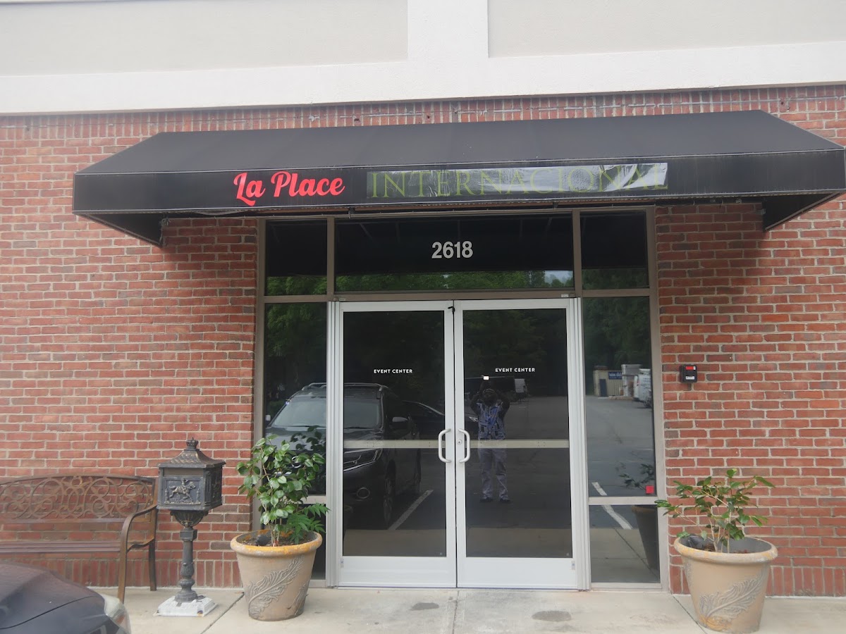 La Place Internacional